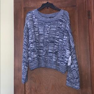Ana cropped blue long sleeve sweater size class